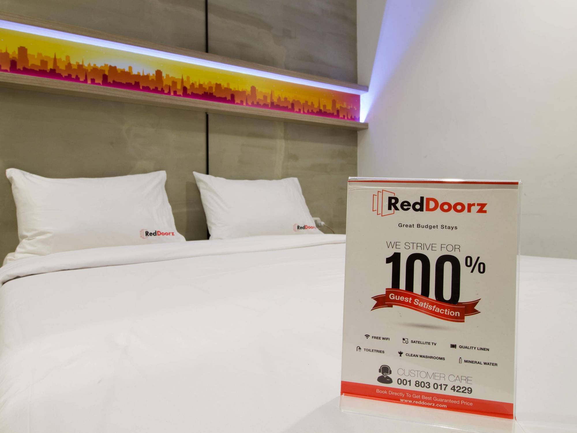 Reddoorz Plus @ Setiabudi Eight Jakarta Exterior foto